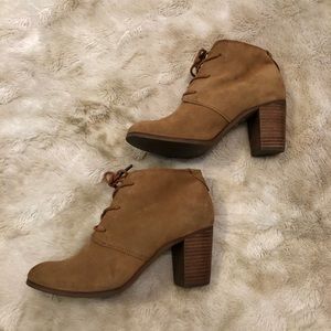 TOMS tan suede lace up ankle bootie